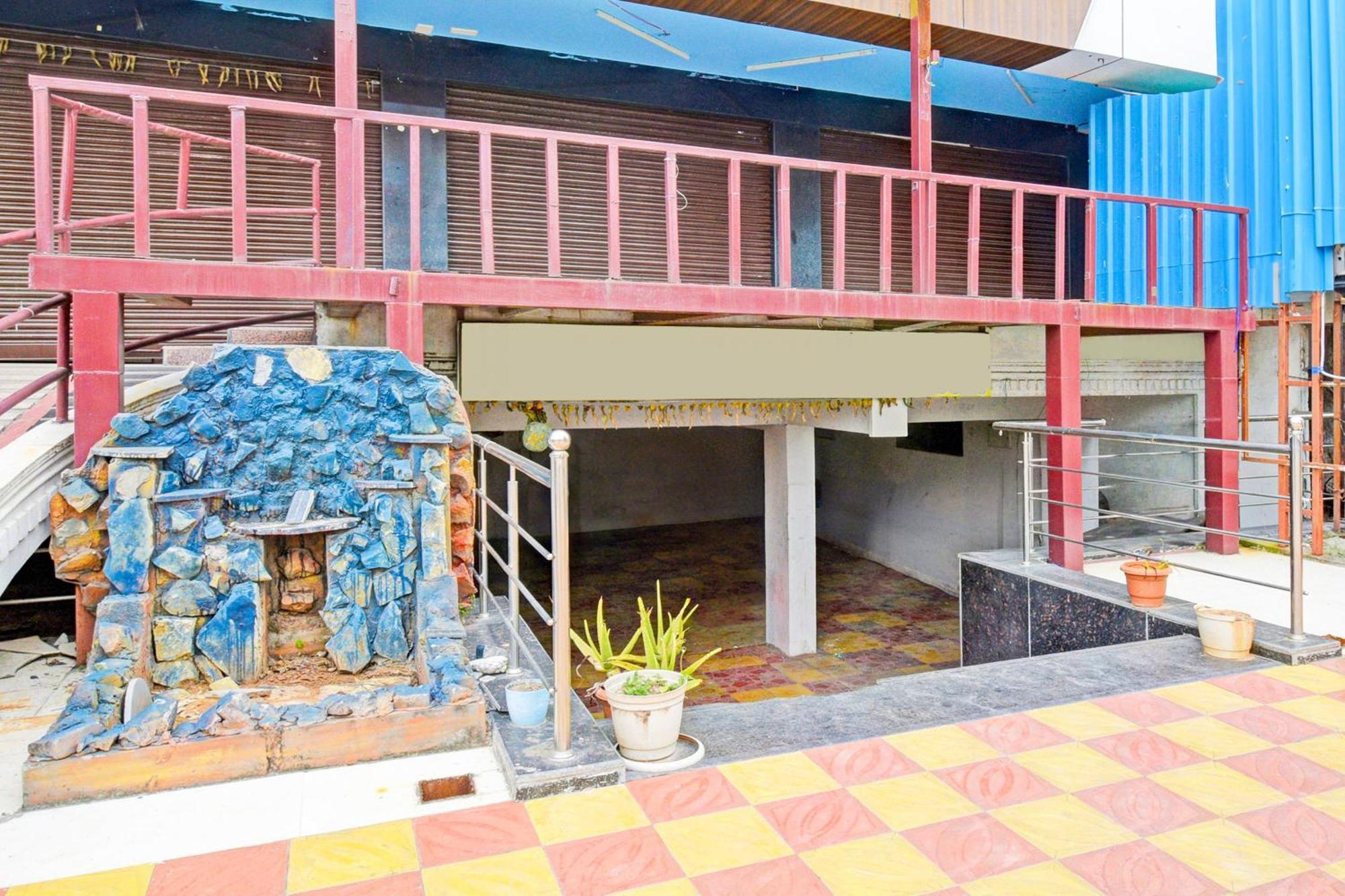 Super Townhouse Mancherial Mancheral Екстер'єр фото