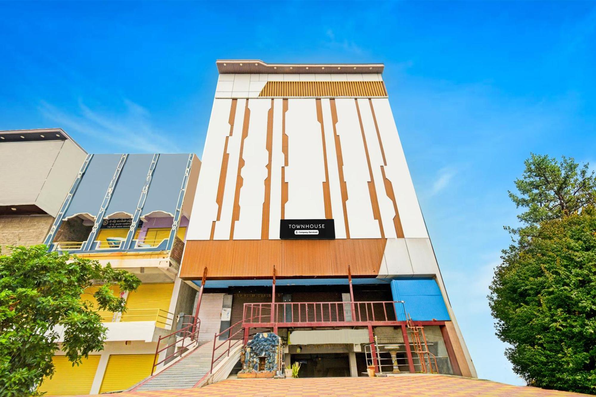 Super Townhouse Mancherial Mancheral Екстер'єр фото