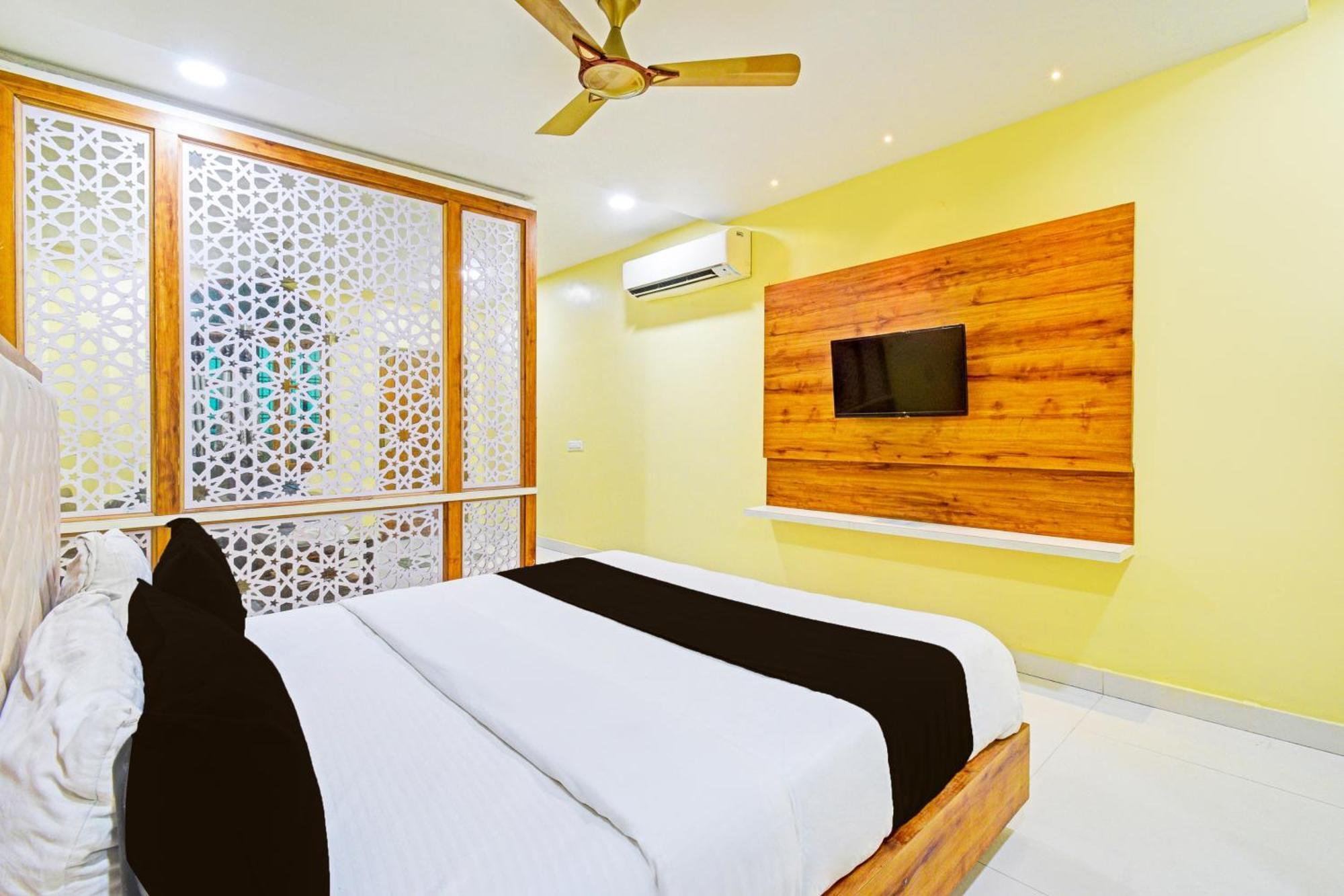 Super Townhouse Mancherial Mancheral Екстер'єр фото