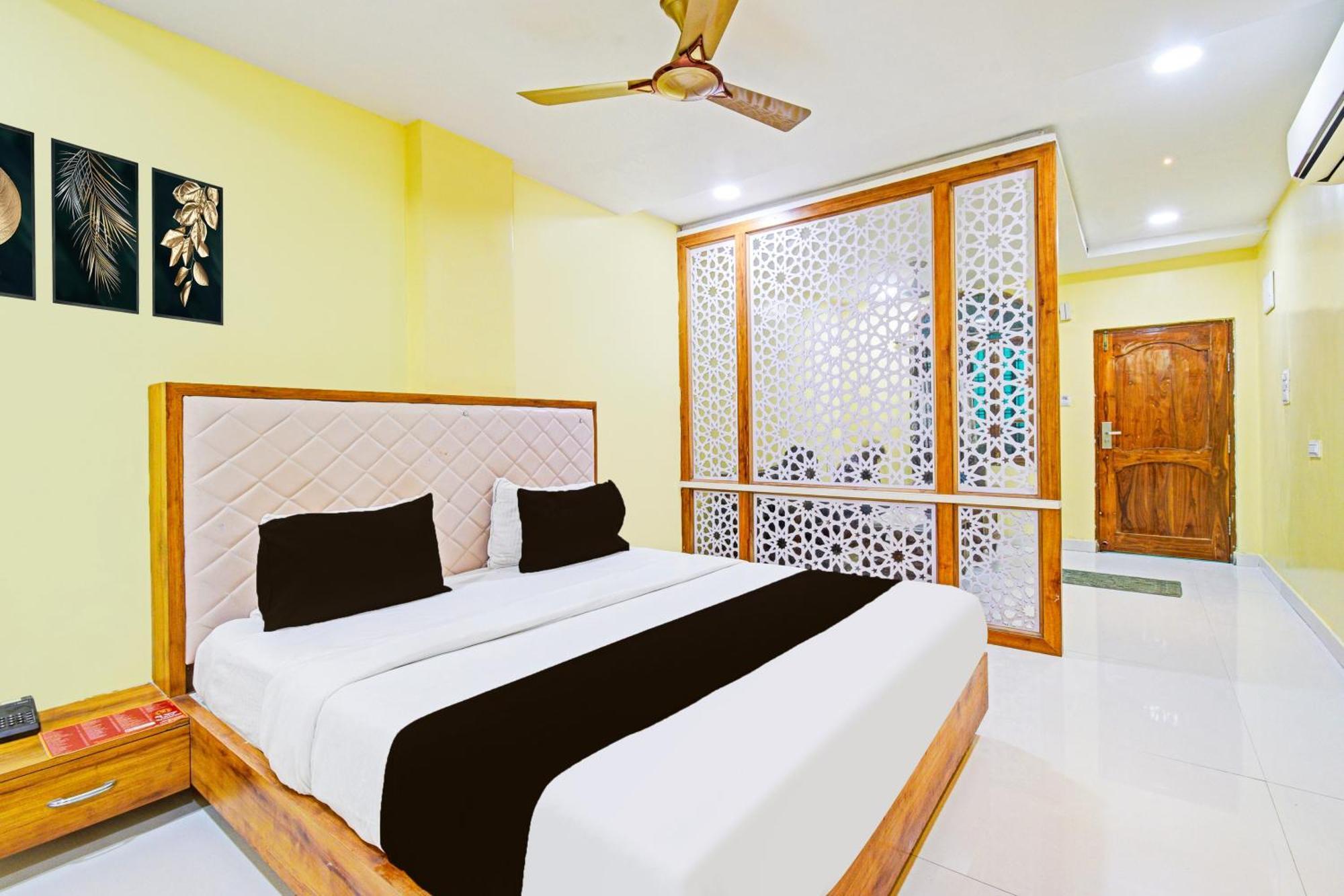 Super Townhouse Mancherial Mancheral Екстер'єр фото