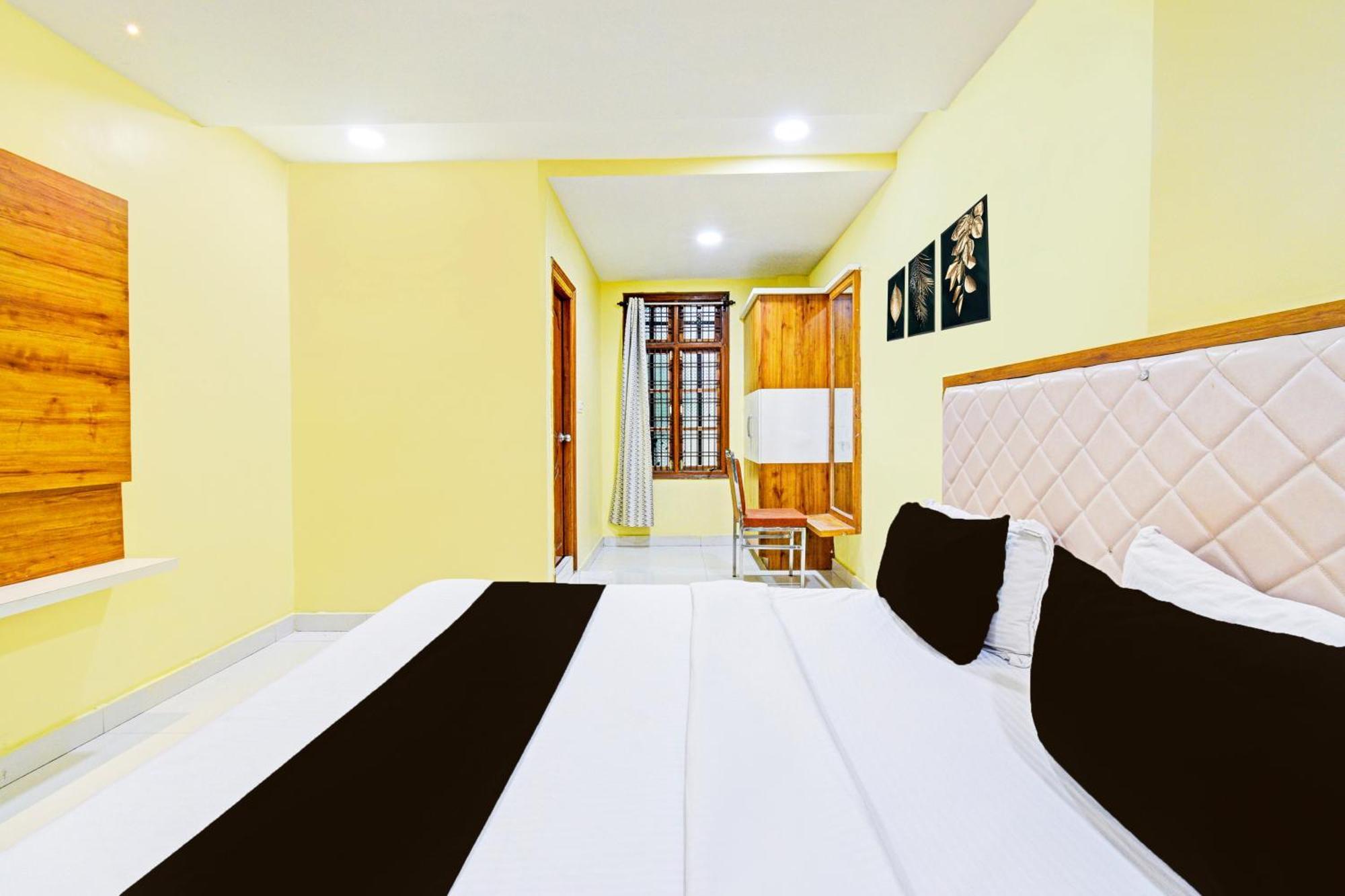 Super Townhouse Mancherial Mancheral Екстер'єр фото