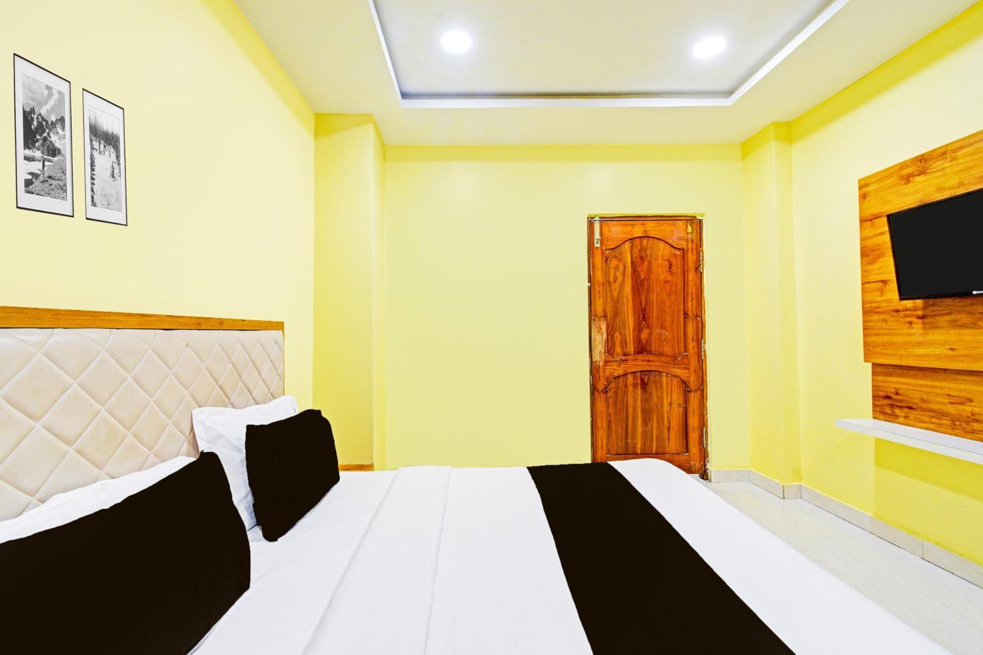 Super Townhouse Mancherial Mancheral Екстер'єр фото